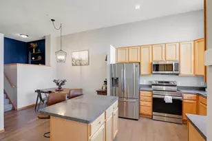 2826 Clover Ridge Dr, Chaska, MN 55318 - Photo 4