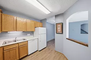 14 E 13th St, Waconia, MN 55387 - Photo 12