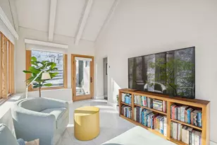 747 Kenwood Pkwy, Minneapolis, MN 55403 - Photo 18