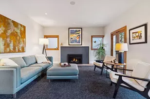 747 Kenwood Pkwy, Minneapolis, MN 55403 - Photo 10