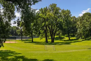 747 Kenwood Pkwy, Minneapolis, MN 55403 - Photo 58