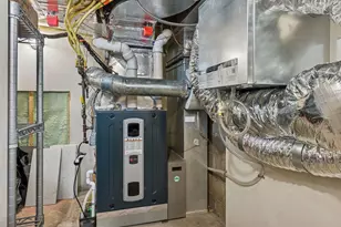 747 Kenwood Pkwy, Minneapolis, MN 55403 - Photo 44