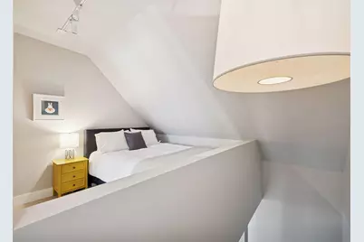 747 Kenwood Parkway, Minneapolis, MN 55403 - Photo 36