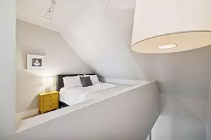 747 Kenwood Pkwy, Minneapolis, MN 55403 - Photo 36