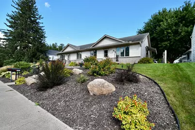 1055 S Main Street, Zumbrota, MN 55992 - Photo 2