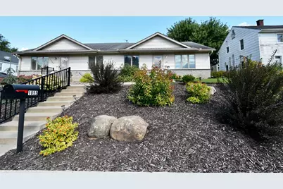 1055 S Main Street, Zumbrota, MN 55992 - Photo 2