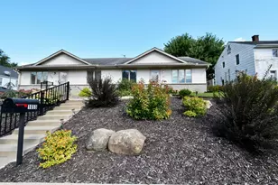 1055 S Main St, Zumbrota, MN 55992 - Photo 2