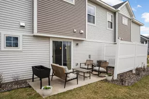 4790 Equine Trl, Woodbury, MN 55129 - Photo 30