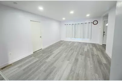 5205 Morgan Avenue N, Minneapolis, MN 55430 - Photo 12