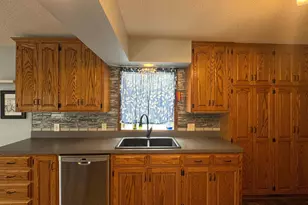 415 McKinley Ave, North Mankato, MN 56003 - Photo 10