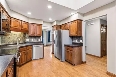 7476 Cahill Road, Edina, MN 55439 - Photo 6