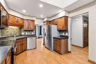 7476 Cahill Rd, Edina, MN 55439 - Photo 6