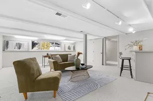 1056 Brooks Ave W, Roseville, MN 55113 - Photo 22