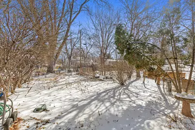 1056 Brooks Avenue W, Roseville, MN 55113 - Photo 28