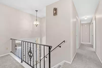 1056 Brooks Avenue W, Roseville, MN 55113 - Photo 18