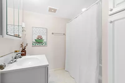 1056 Brooks Avenue W, Roseville, MN 55113 - Photo 10