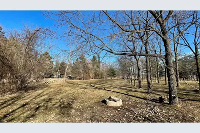 49 W 14th Street, Buffalo City, WI 54622 - Photo 2