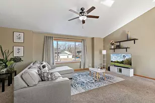 109 Gambrelle Ct, Mankato, MN 56001 - Photo 8