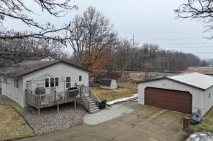 1015 Nokomis St, Alexandria, MN 56308 - Photo 1