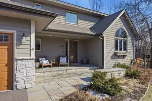 4136 Prairie Ridge Rd, Eagan, MN 55123 - Photo 2