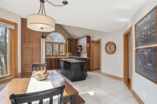 4136 Prairie Ridge Rd, Eagan, MN 55123 - Photo 4