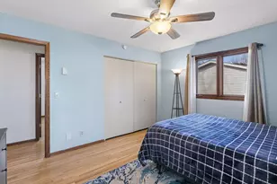 11205 River Hills Dr, Burnsville, MN 55337 - Photo 16