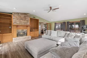 11205 River Hills Dr, Burnsville, MN 55337 - Photo 8