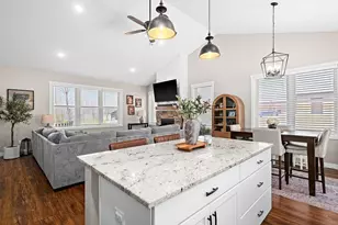 4320 Thielke Cir, Hermantown, MN 55811 - Photo 8