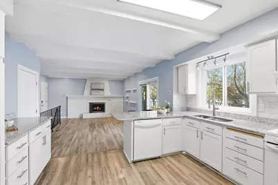 624 E 145th Street, Burnsville, MN 55337 - Photo 12