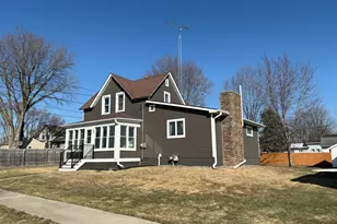 35 3rd St SE, Plainview, MN 55964 - Photo 1