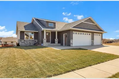 310 Falcon Run, Eagle Lake, MN 56024 - Photo 2