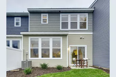 718 Maggie Way, Chanhassen, MN 55317 - Photo 4