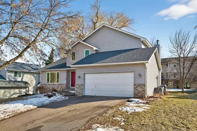 14825 39th Avenue N, Plymouth, MN 55446 - Photo 2