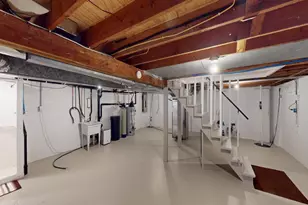 2021 Bridge Ave, Albert Lea, MN 56007 - Photo 32