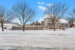 301 E 40th St, Minneapolis, MN 55409 - Photo 40