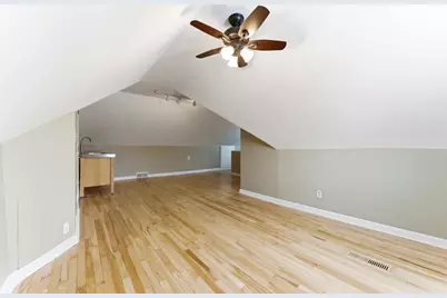 301 E 40th Street, Minneapolis, MN 55409 - Photo 22