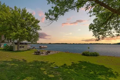 901 Clear Lake Drive, Waseca, MN 56093 - Photo 2