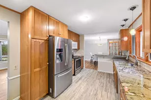 20 Westwood Rd, Minnetonka, MN 55305 - Photo 16