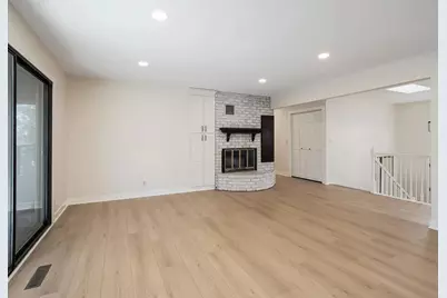 7783 Kingsview Lane N, Maple Grove, MN 55311 - Photo 8