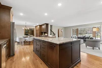 8129 Pennsylvania Circle, Bloomington, MN 55438 - Photo 12