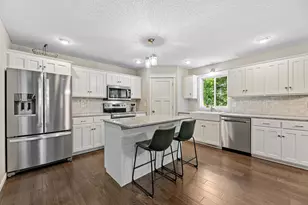 101 Big Woods Ct, Buffalo, MN 55313 - Photo 2