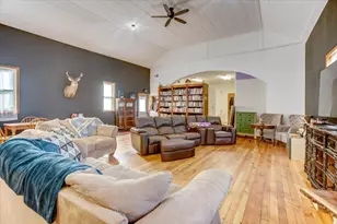 127 Pine St, Glenwood City, WI 54013 - Photo 8