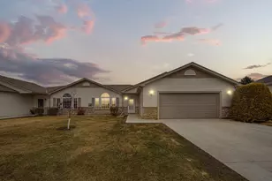 1111 25th Ave NW, Faribault, MN 55021 - Photo 2