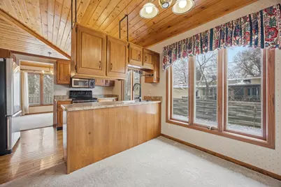 318 Dale Avenue, Moorhead, MN 56560 - Photo 10