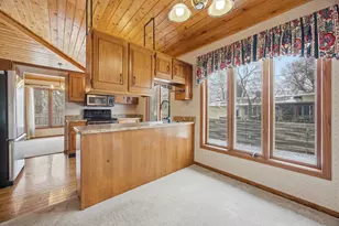 318 Dale Ave, Moorhead, MN 56560 - Photo 10