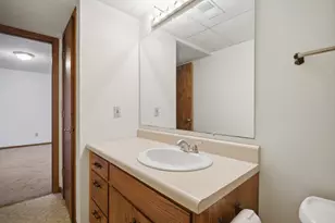 1060 Cherry St, Owatonna, MN 55060 - Photo 40