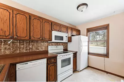 4177 Cj Circle SE, Prior Lake, MN 55372 - Photo 4