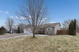 10453 61st St NE, Albertville, MN 55301 - Photo 4