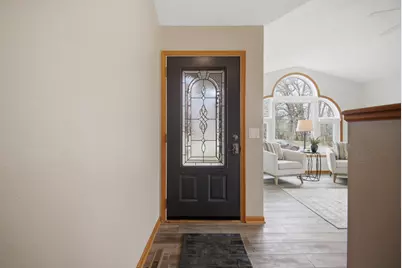 1437 Nottingham Drive, Owatonna, MN 55060 - Photo 2