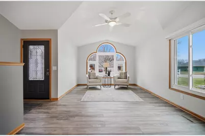 1437 Nottingham Drive, Owatonna, MN 55060 - Photo 4